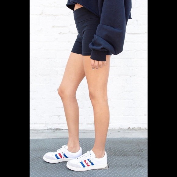 Brandy Melville navy blue Priscilla shorts - Picture 2 of 5